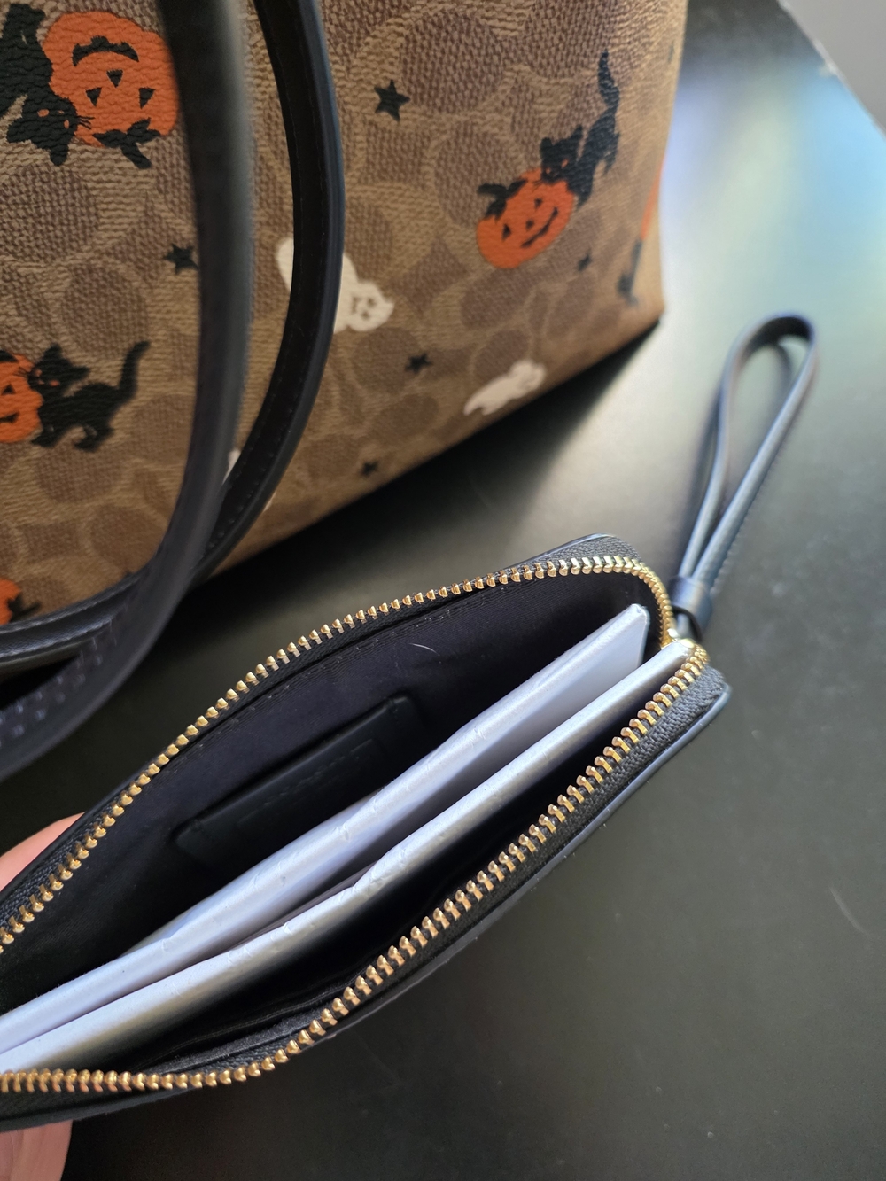 Coach City Tote And Wallet - Picture 4 of 4